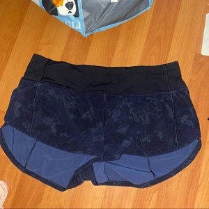 Speed up shorts size 4